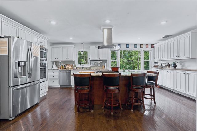 7 Byrd Avenue, Johnston, RI 02919