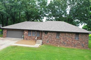 1805 Van Buren Avenue, Mountain Home, AR 72653