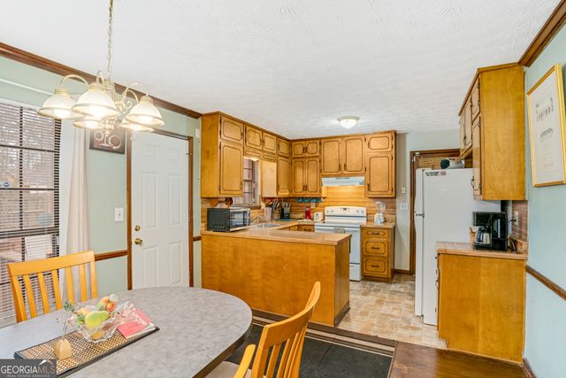 6487 River Glen Drive, Riverdale, GA 30296