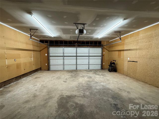 1002 S Main Street, Mount Holly, NC 28120