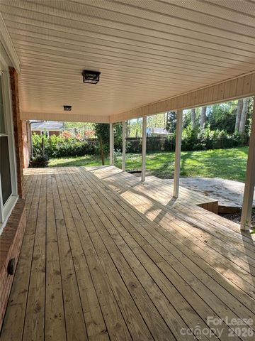 1002 S Main Street, Mount Holly, NC 28120