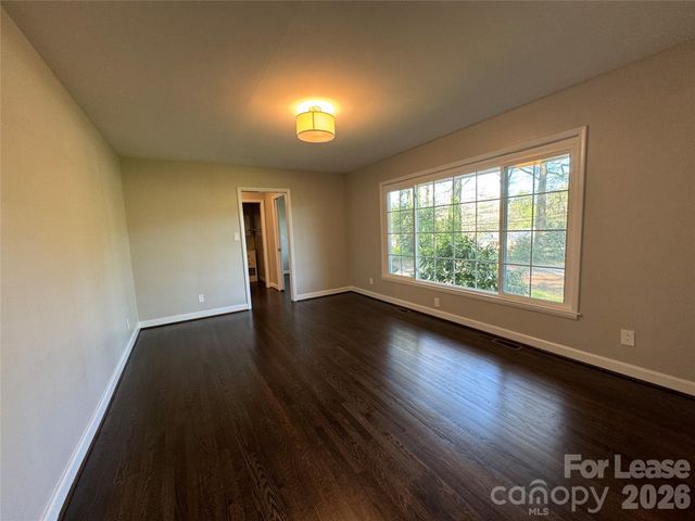 1002 S Main Street, Mount Holly, NC 28120