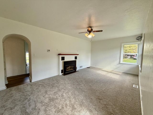 1715 SE Marshall Street, Albert Lea, MN 56007