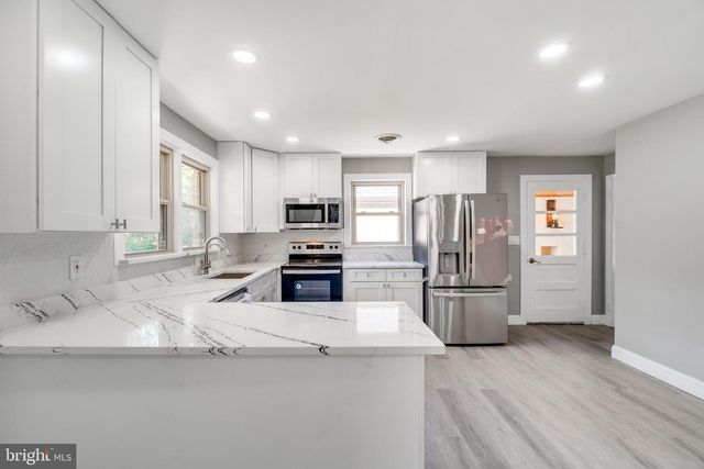 1206 RIVERVIEW LN, Woodbridge, VA 22192