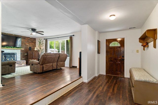 77 Morrow Lane, Boonville, IN 47601