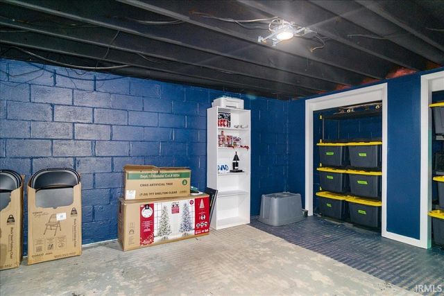77 Morrow Lane, Boonville, IN 47601