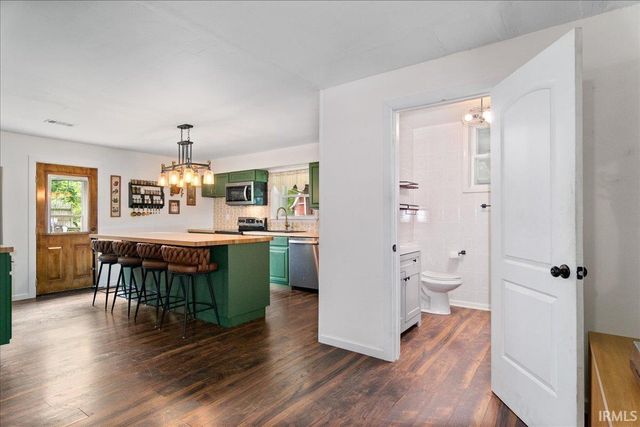 77 Morrow Lane, Boonville, IN 47601