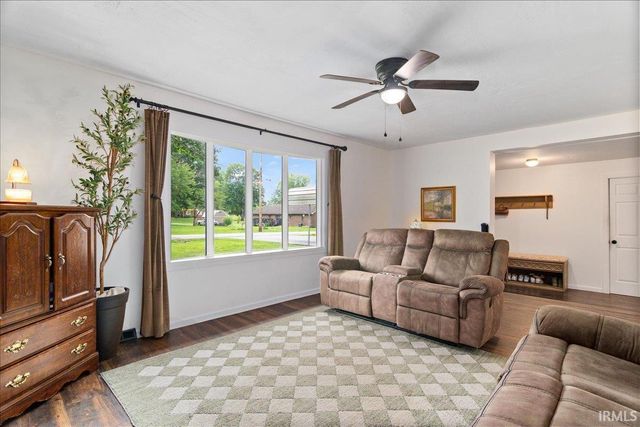 77 Morrow Lane, Boonville, IN 47601