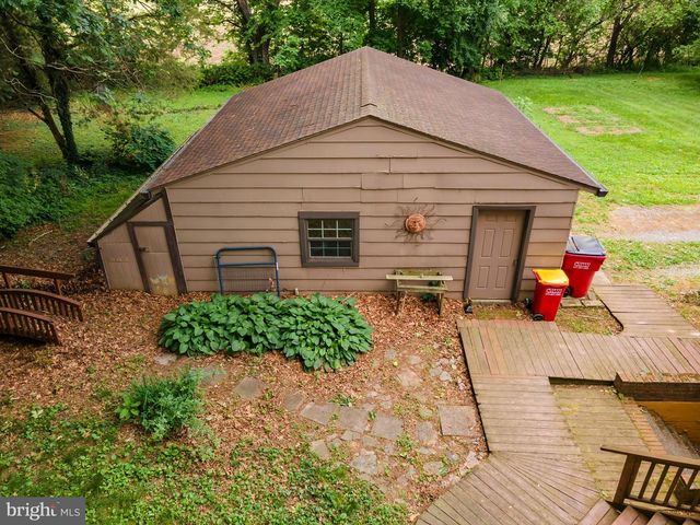 561 BILLMYER MILL RD, Shepherdstown, WV 25443