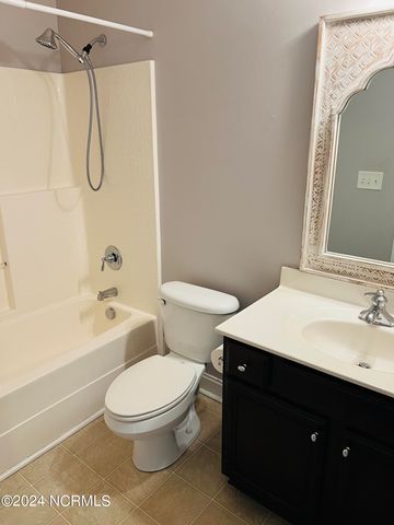 3715 Lena Lane, Greenville, NC 27834