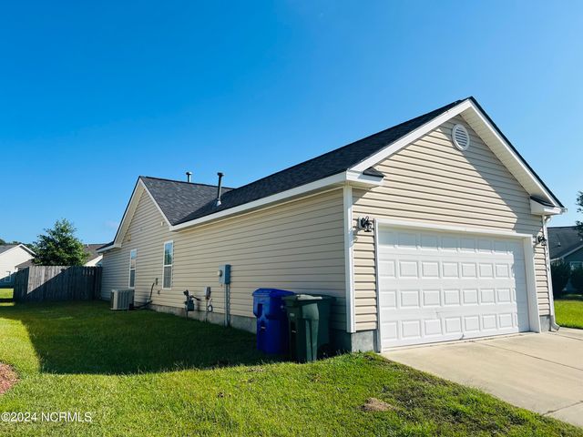 3715 Lena Lane, Greenville, NC 27834