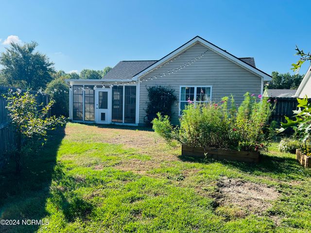 3715 Lena Lane, Greenville, NC 27834