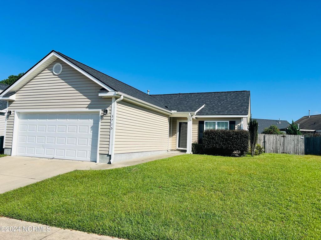 3715 Lena Lane, Greenville, NC 27834