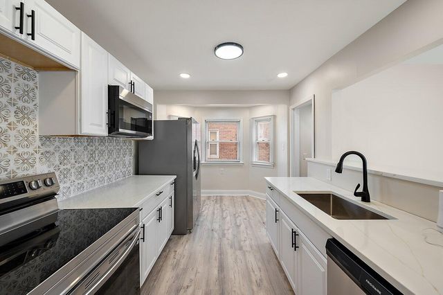 18915 Steel Street, Detroit, MI 48235