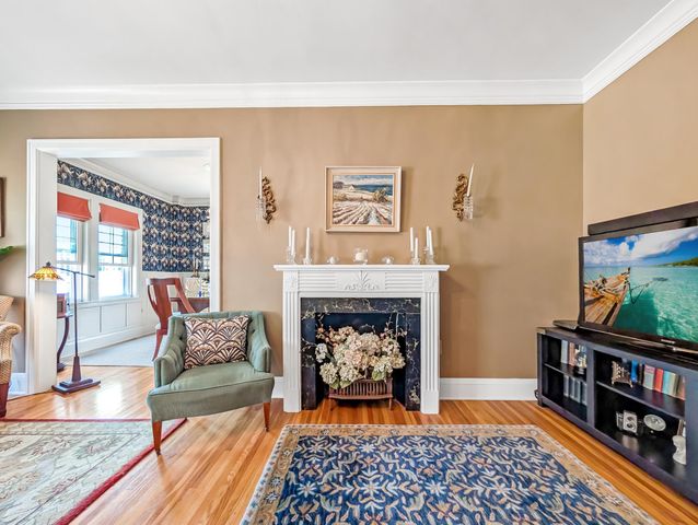 2615 Park Avenue 611, Minneapolis, MN 55407