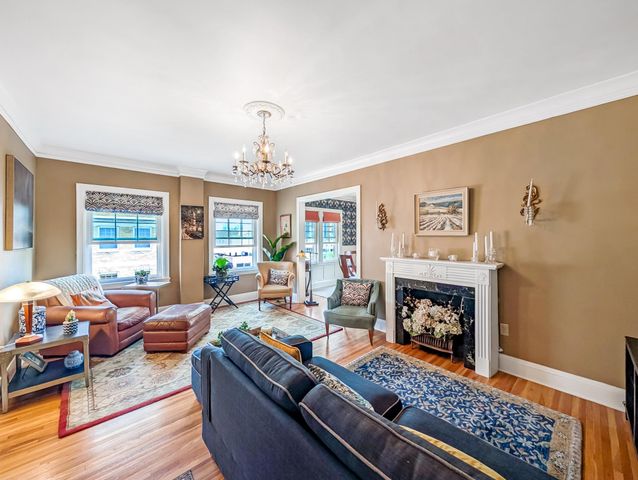 2615 Park Avenue 611, Minneapolis, MN 55407