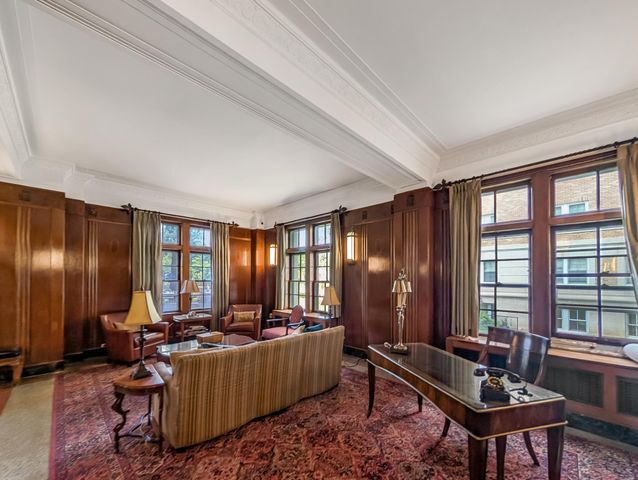 2615 Park Avenue 611, Minneapolis, MN 55407