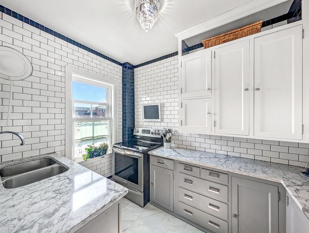 2615 Park Avenue 611, Minneapolis, MN 55407