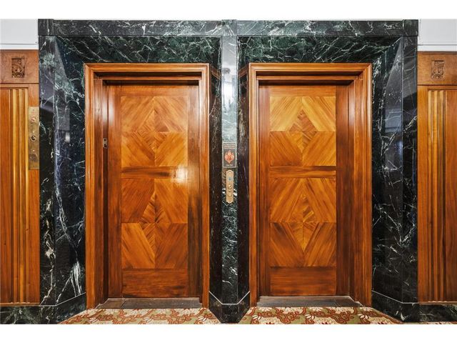 2615 Park Avenue 611, Minneapolis, MN 55407