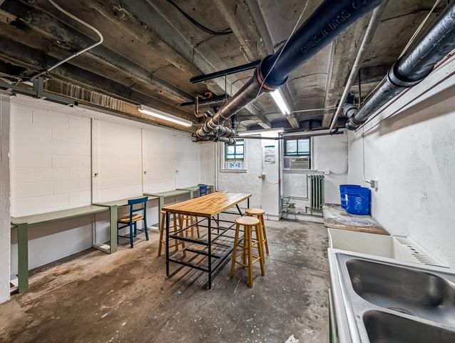 2615 Park Avenue 611, Minneapolis, MN 55407