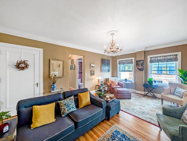 2615 Park Avenue 611, Minneapolis, MN 55407