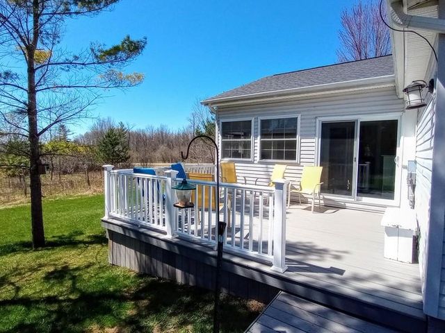 5402 Lexington Avenue, Gladwin, MI 48624