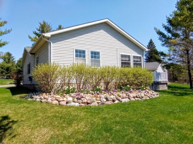 5402 Lexington Avenue, Gladwin, MI 48624