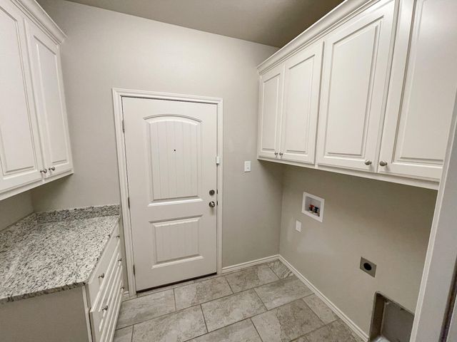 11207 Akron Avenue, Lubbock, TX 79423