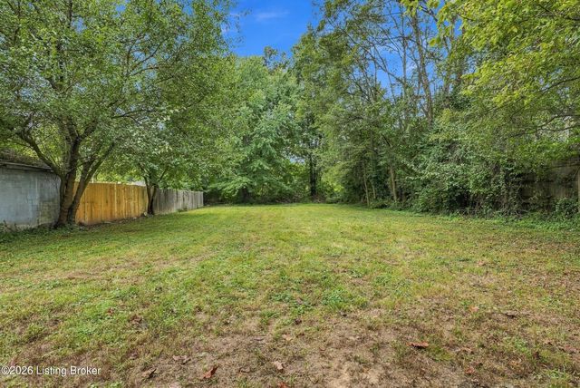 6617 Sylvania Rd, Louisville, KY 40258