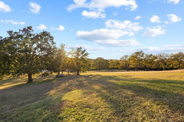 3906 Highland Drive, Denison, TX 75020