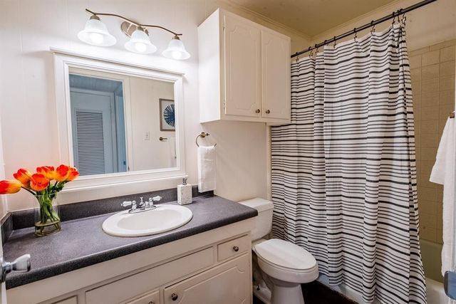 3914 Avenue D 104, Austin, TX 78751