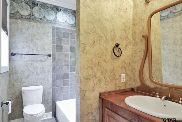 18155 Oak Forest, Flint, TX 75762