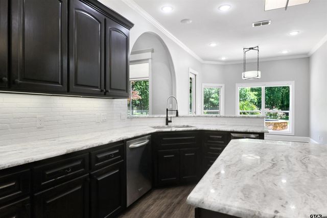 18155 Oak Forest, Flint, TX 75762