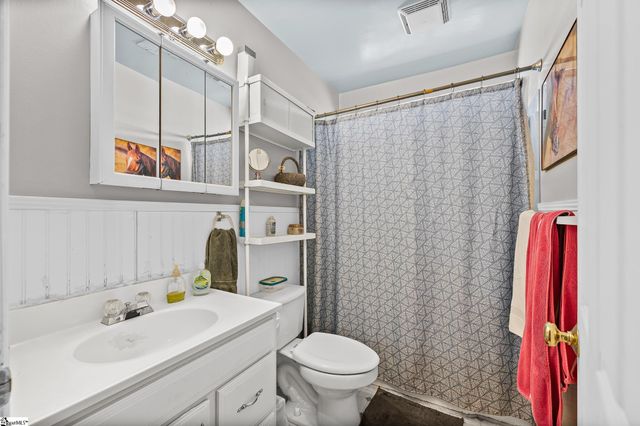 9 Michael Drive, Greenville, SC 29611