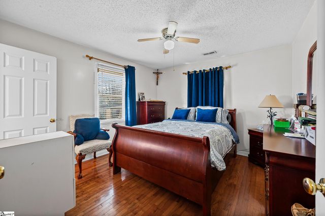 9 Michael Drive, Greenville, SC 29611