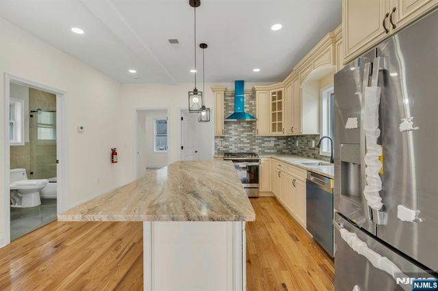 372 Rutherford Boulevard, Clifton, NJ 07014