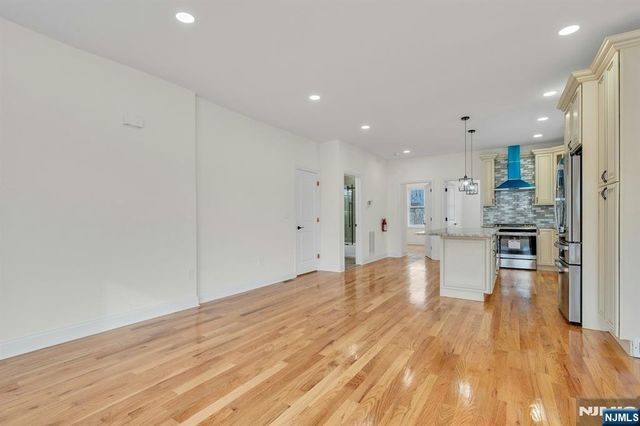 372 Rutherford Boulevard, Clifton, NJ 07014