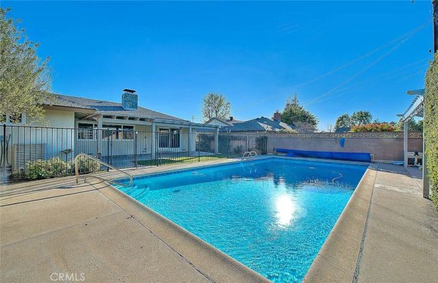 739 E Navilla, Covina, CA 91723