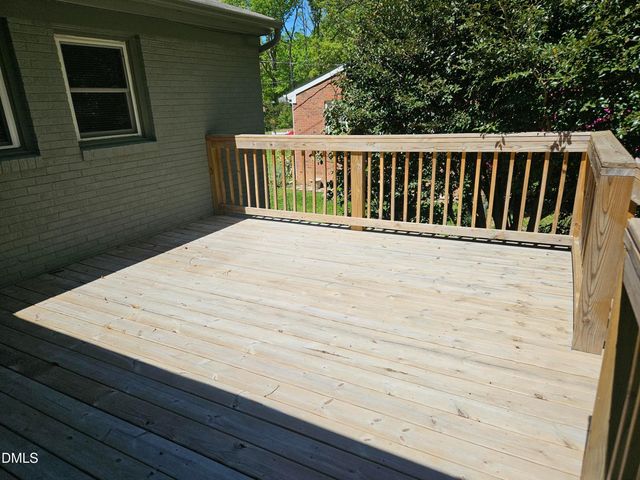 202 Crest Road, Cary, NC 27513