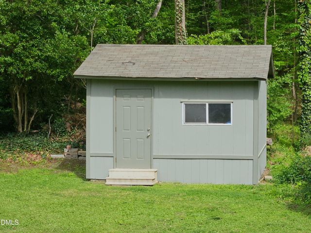 202 Crest Road, Cary, NC 27513