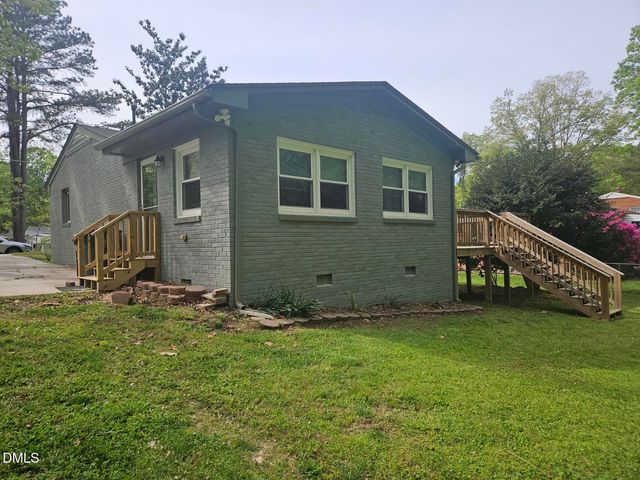 202 Crest Road, Cary, NC 27513