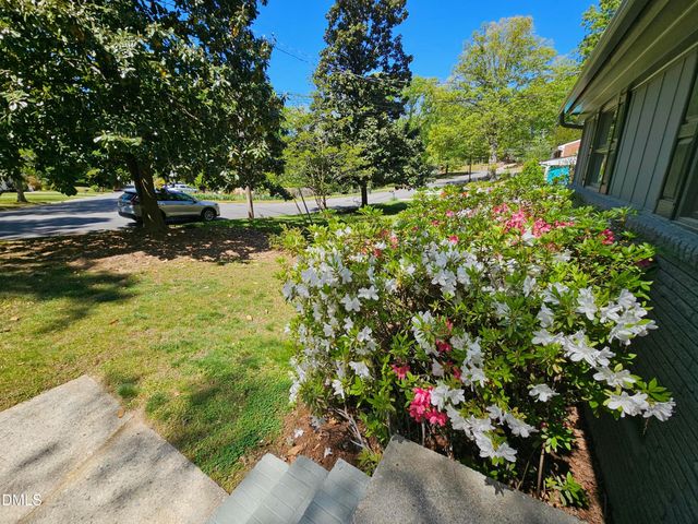 202 Crest Road, Cary, NC 27513