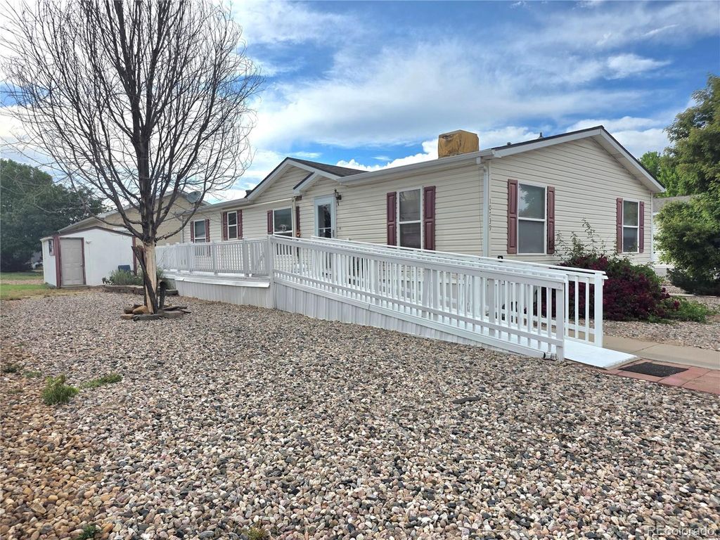 10739 Baily Street, Longmont, CO 80504