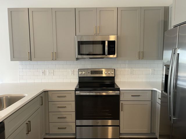 1677 54th Ave N Apt 111, Nashville, TN 37209