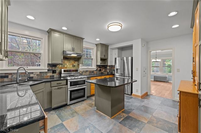2920 Huntington Road, Shaker Heights, OH 44120