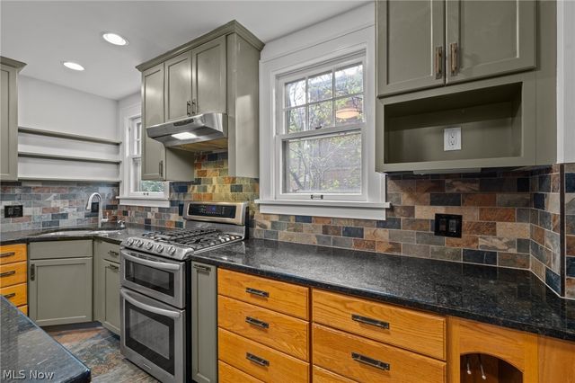2920 Huntington Road, Shaker Heights, OH 44120