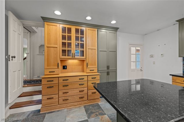 2920 Huntington Road, Shaker Heights, OH 44120