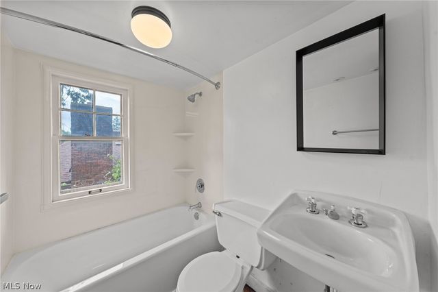 2920 Huntington Road, Shaker Heights, OH 44120