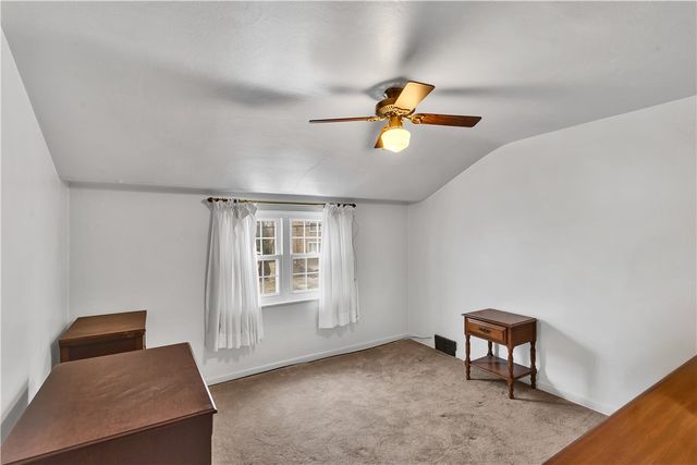 571 Helena St, East Mckeesport, PA 15035