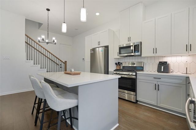 9902 Clark Road F, Houston, TX 77076